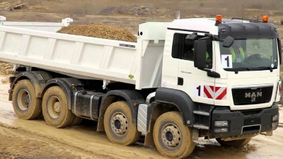 1 Adet MAN 33.372 (8x4)